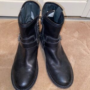 UGG Motorcycle Boots. Women’s size 7. Good condition.